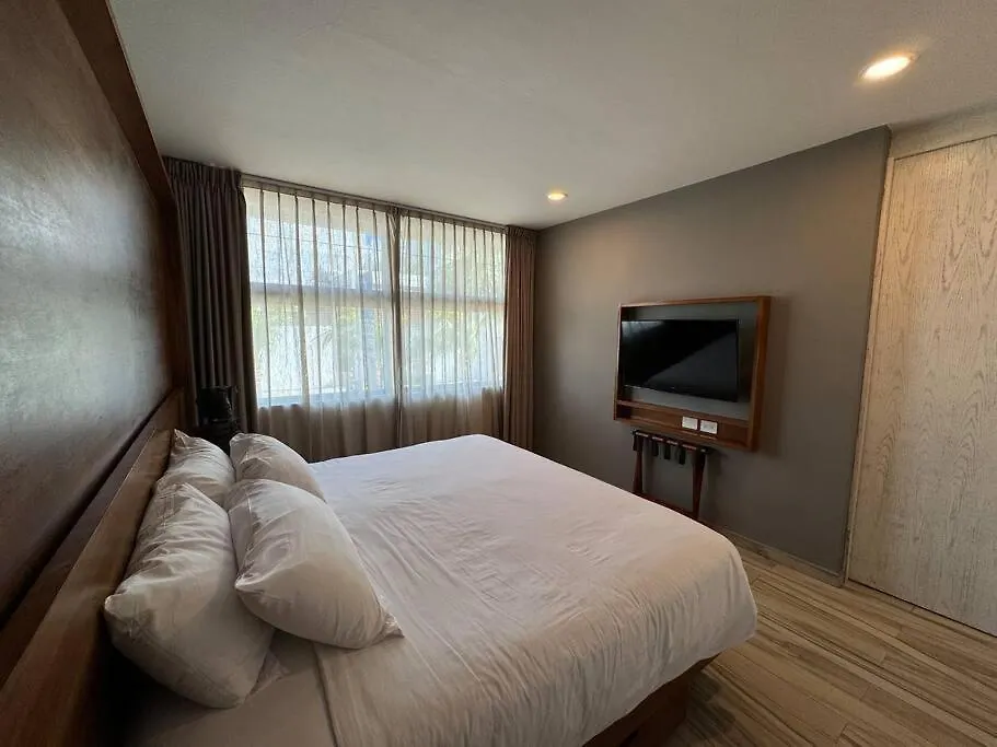 New Apt Near The 5Th Avenue Pool With Ocean View Playa del Carmen