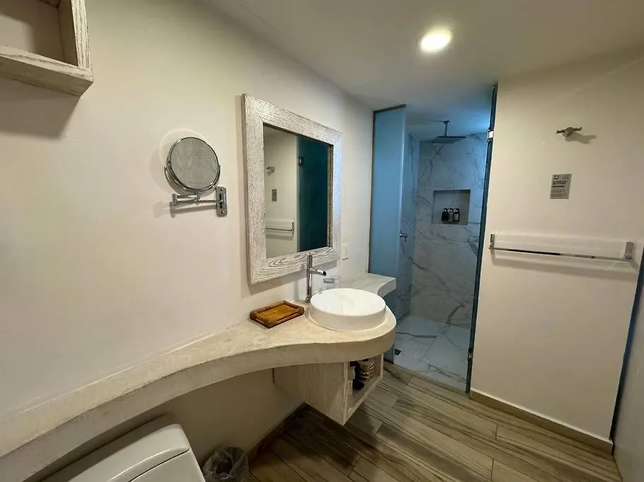 Apartment New Apt Near The 5Th Avenue Pool With Ocean View Playa del Carmen